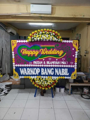 Papan Bunga di Neo Soho
